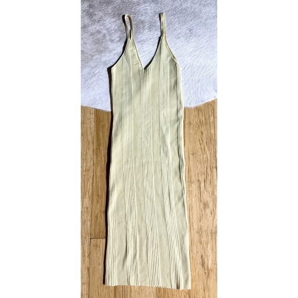 Bershka strappy ribbed Women's midi dress Yellow‎ With V-Neck Size Medium Preppy - Picture 4 of 4